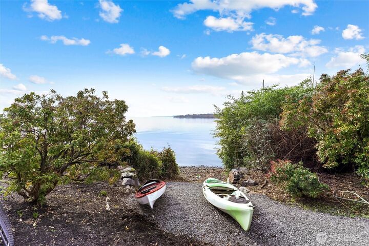 Property Photo:  11121  79th Place NE  WA 98034 