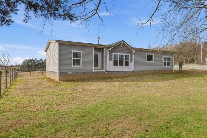 Property Photo:  1893 Halltown Road  KY 42722 