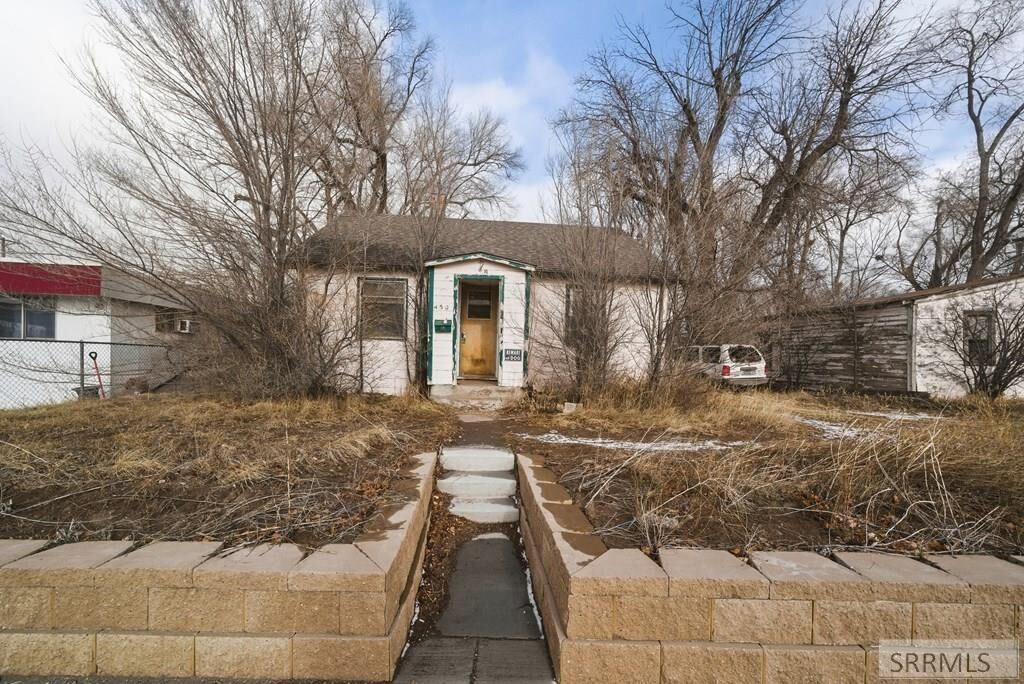 Property Photo:  450 W 17th Street  ID 83402 