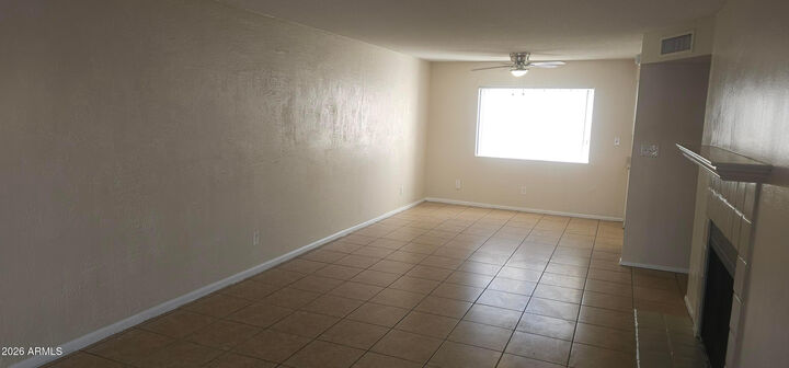 Property Photo:  635 N Arrowhead Drive Apt 1  AZ 85224 