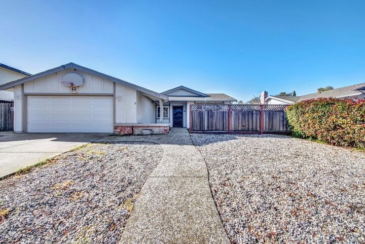 Property Photo: 1212 Stirling Drive CA 94572