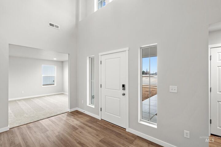 Property Photo: 17226 N Swan Springs Pl ID 83687