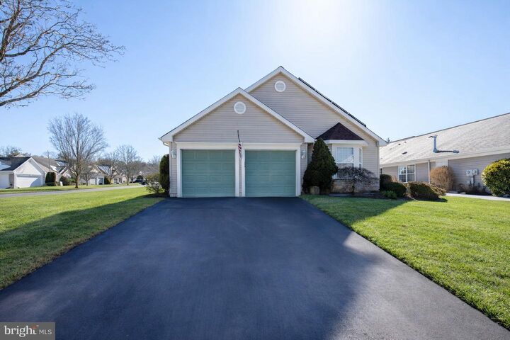 Property Photo:  11 Ivy Hill Road  NJ 08701 