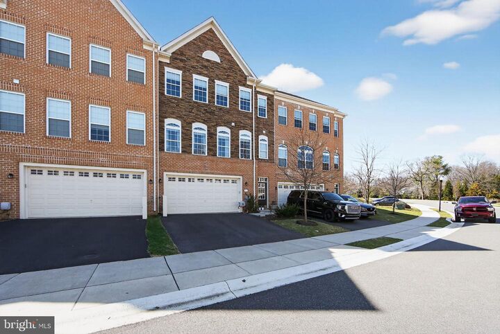 Property Photo: 142 Westhampton Drive DE 19808