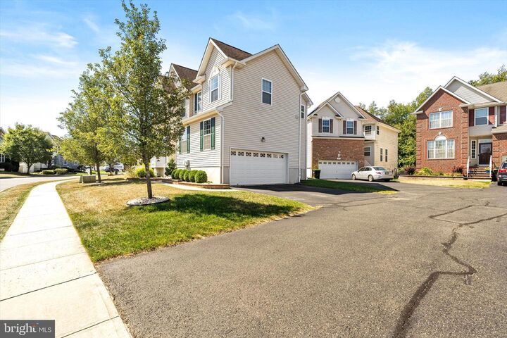 Property Photo:  221 Morning Glory Drive  NJ 08831 