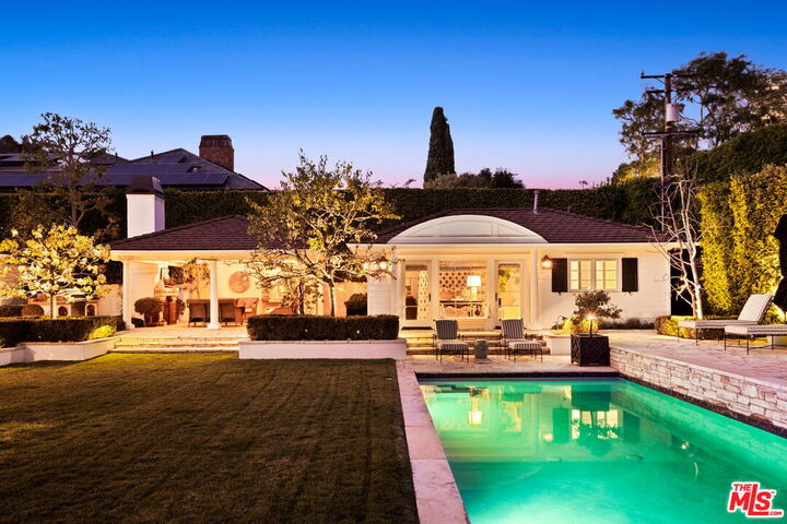 Property Photo:  712 N Arden Dr  CA 90210 