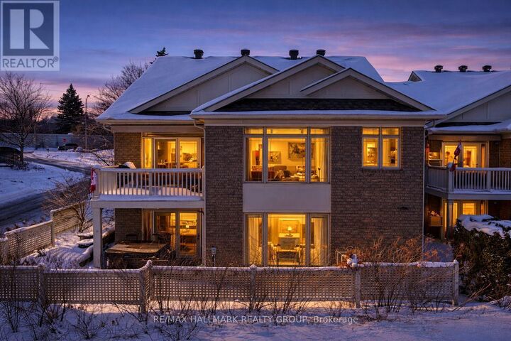 Property Photo:  8 Waterford Way  ON K2E 7V4 