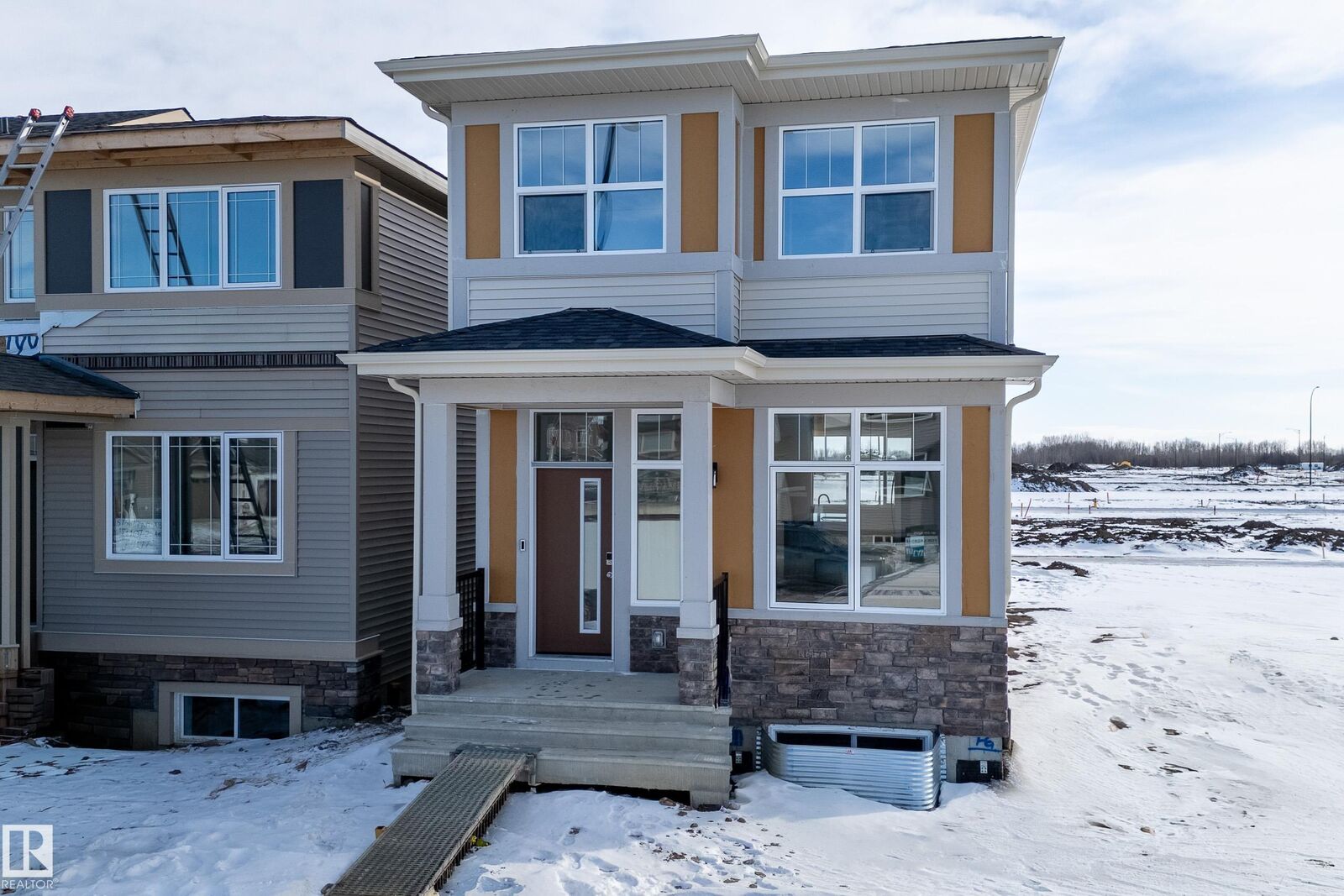 Property Photo:  21111 25 Avenue NW  AB T6M 3H1 