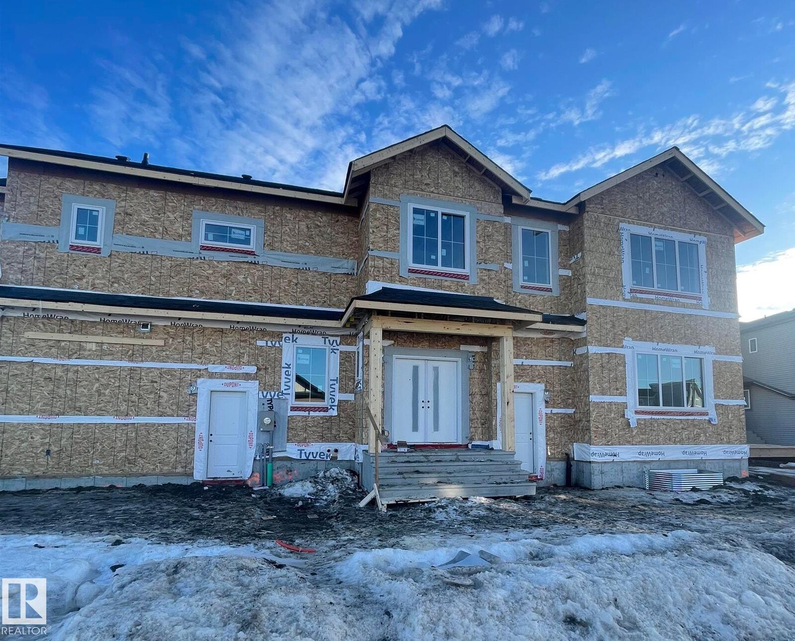 Property Photo:  2 Owl Ridge Close  AB T8L 0P6 