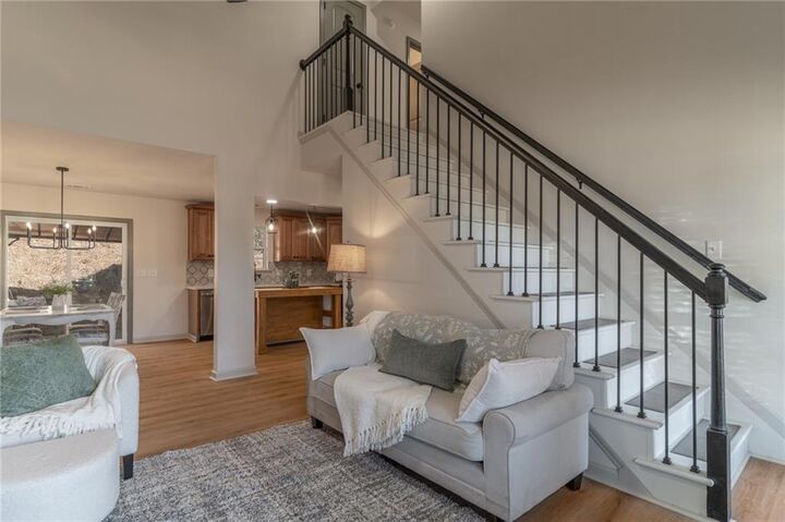 Property Photo:  109 Richmond Drive  GA 30534 