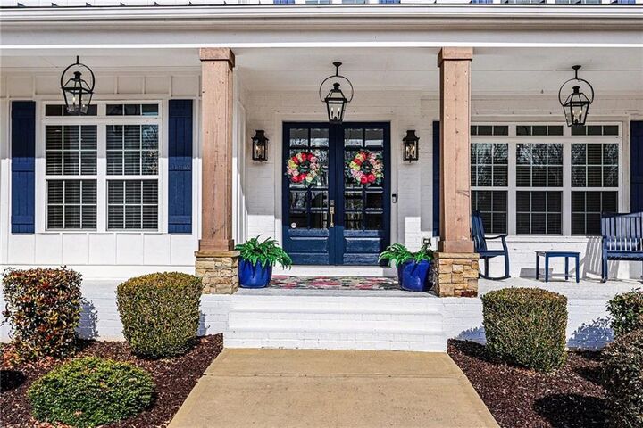 Property Photo: 1895 Henley Way GA 30009