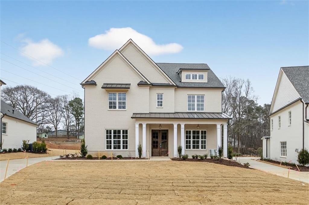 Property Photo:  216 Suwanee Avenue  GA 30024 