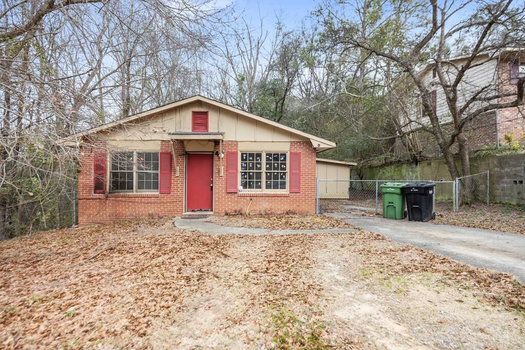 Property Photo:  450 Bowen Boulevard  GA 31907 
