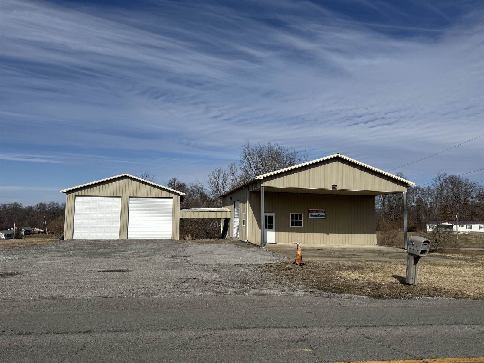 Property Photo:  1310 McLeod Ln  KY 42431 