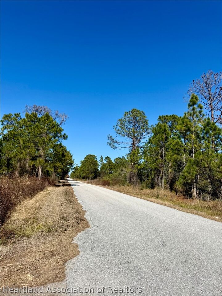 Property Photo:  3400 Forrest Ridge Avenue  FL 33852 