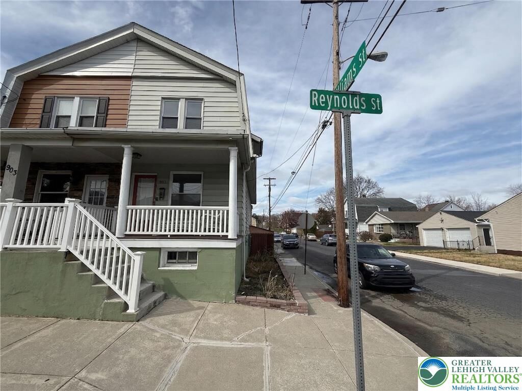 Property Photo: 901 Reynolds Street PA 18042