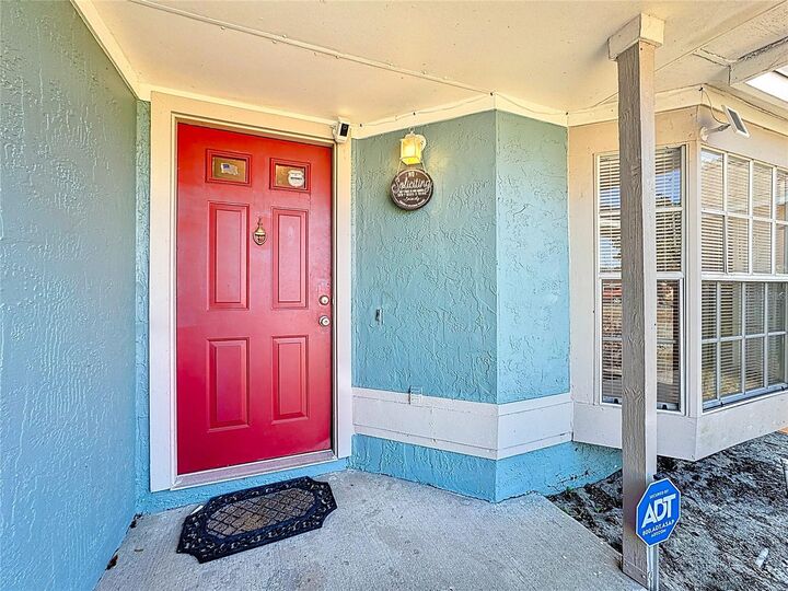 Property Photo: 3717 Narroline Drive FL 32818