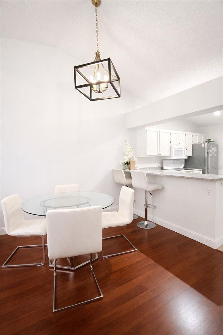 Property Photo: 5473 Lake Margaret Drive G FL 32812