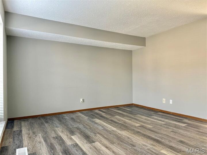 Property Photo:  10518 Briston Court  MO 63114 