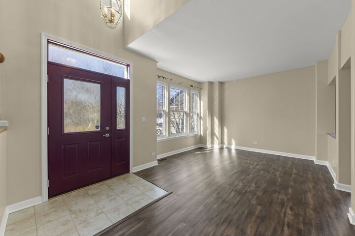 Property Photo:  1782 Montrose Drive  IL 60503 