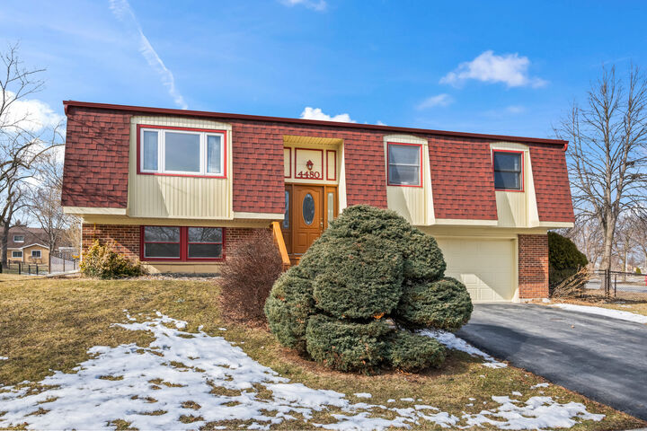 Property Photo:  4480 Thornbark Drive  IL 60192 