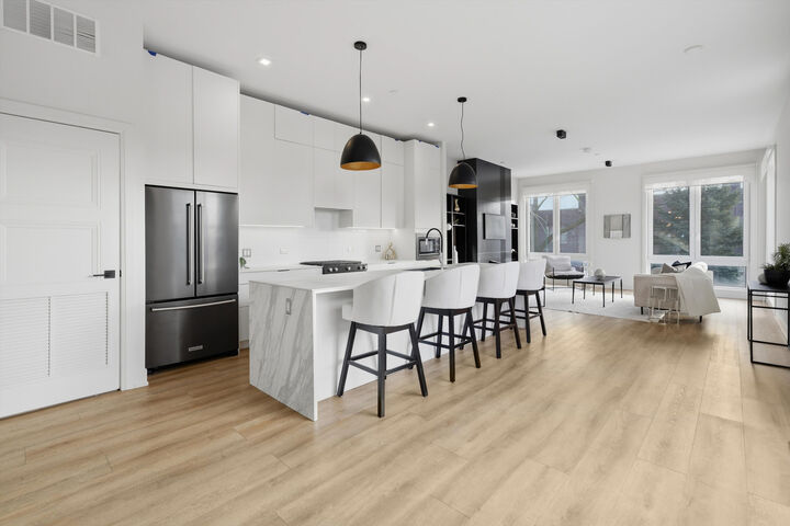 Property Photo:  4200 W Belmont Avenue  IL 60641 