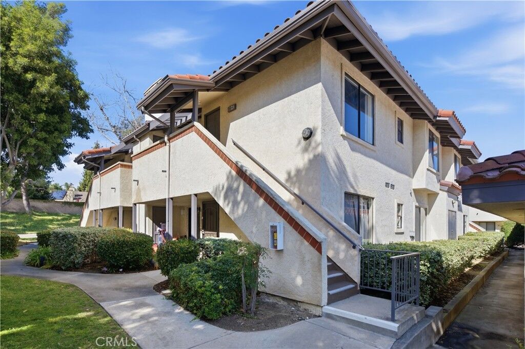 Property Photo:  980 Lupine Hills Drive 83  CA 92081 