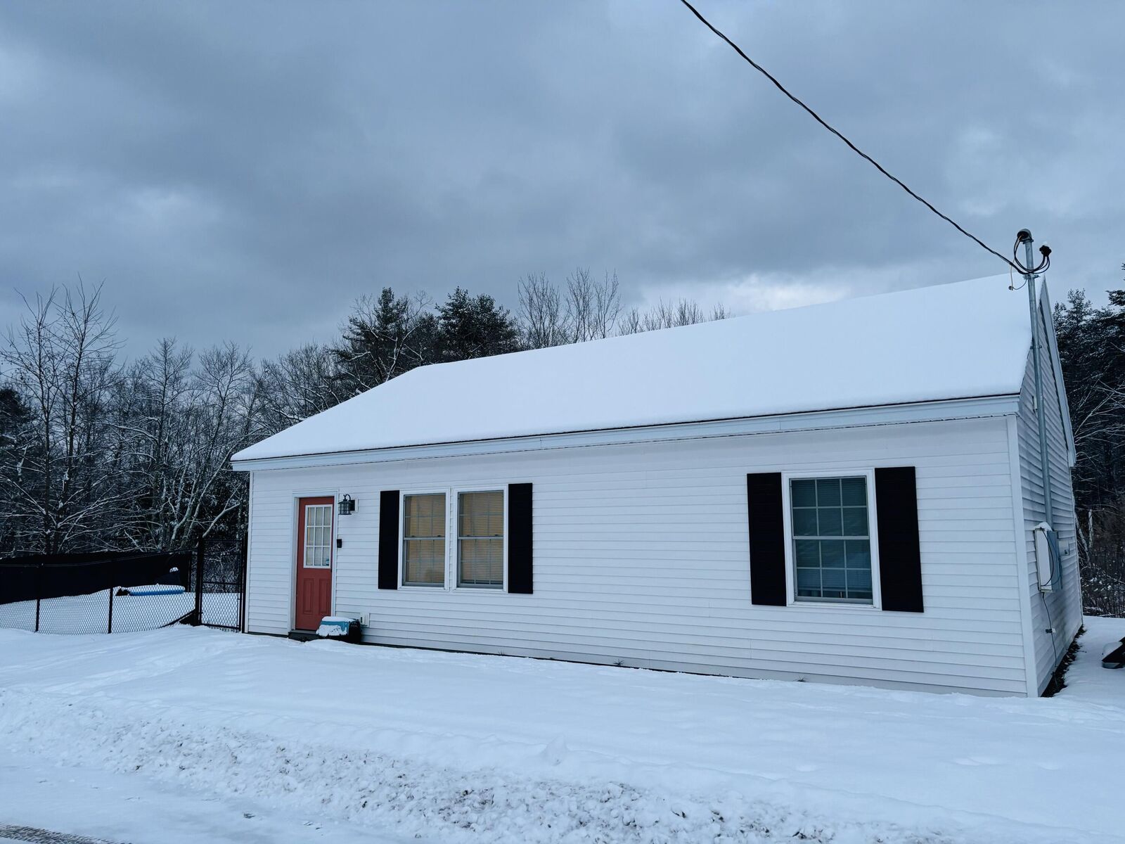 Property Photo:  10 Old Thomaston Road  ME 04330 