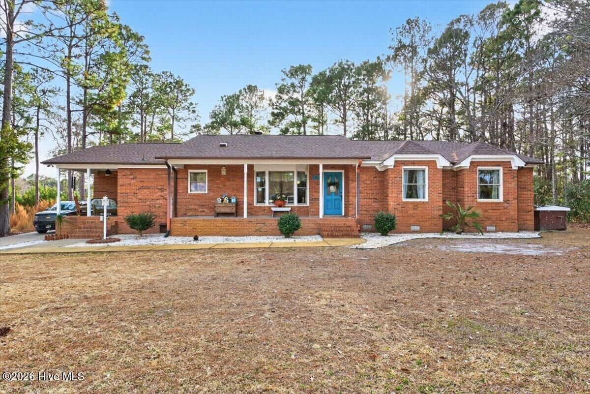 Property Photo:  39 Country Club Drive  NC 28470 