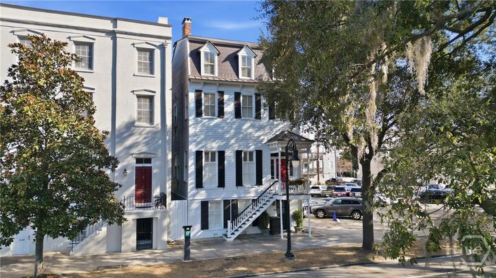 Property Photo:  114 W Liberty Street  GA 31401 