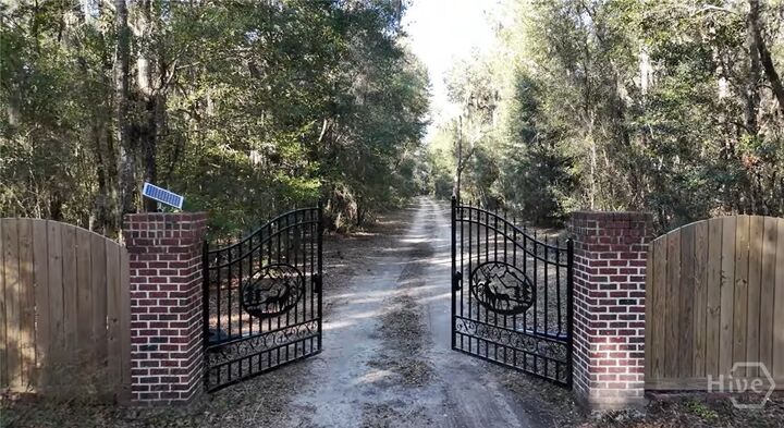 Property Photo: 2421 NE Johnson Road GA 31331