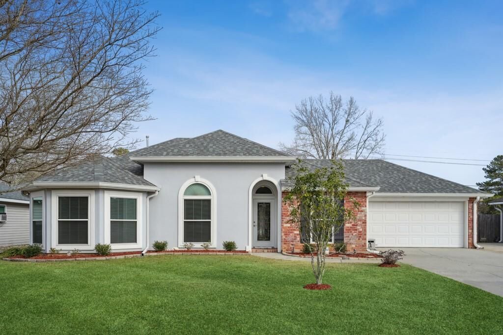 Property Photo: 304 Dana Avenue LA 70420