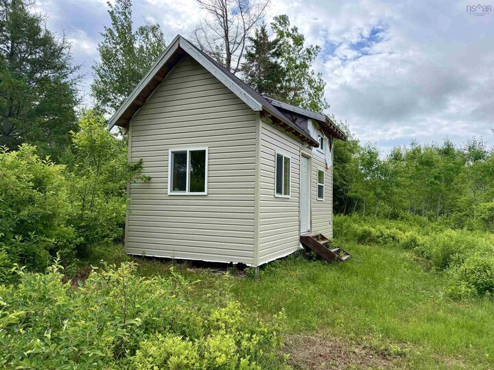 North Wallace Bay Road — photo 1