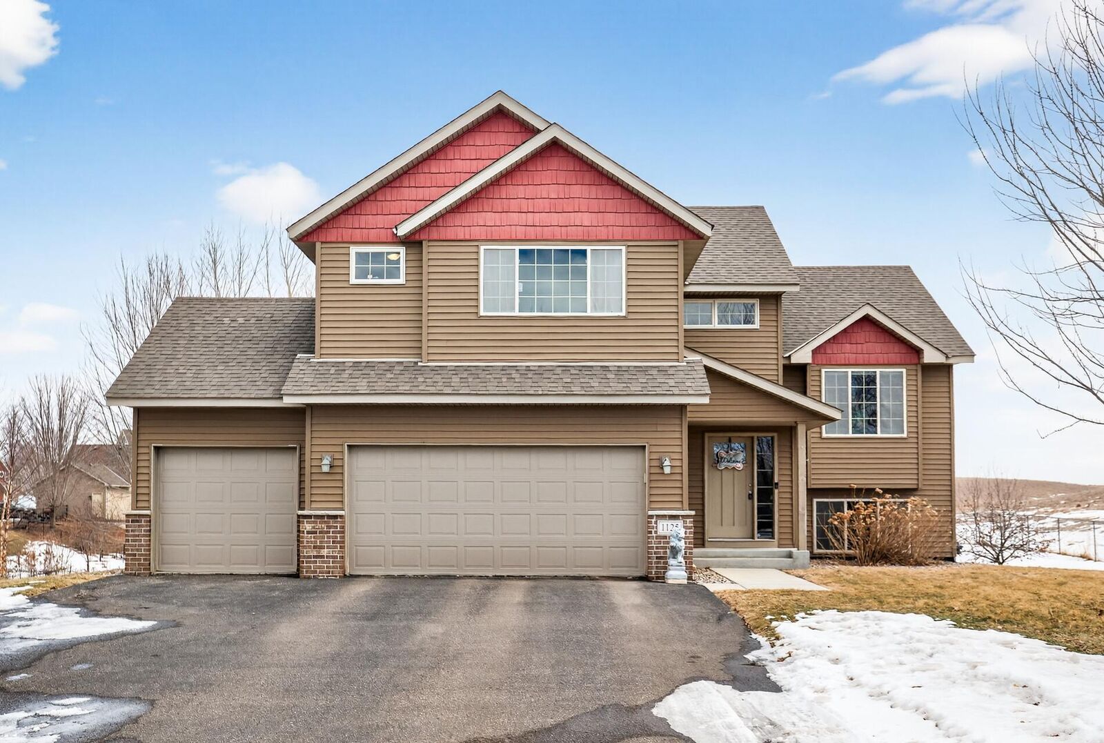 Property Photo:  1125 Bridle Creek Drive  MN 55352 