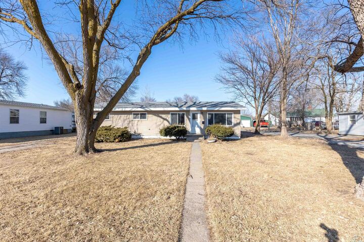 Property Photo:  208 Iowa Avenue  IA 51040 
