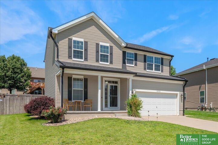 Property Photo:  10702 S 110 Avenue  NE 68046 