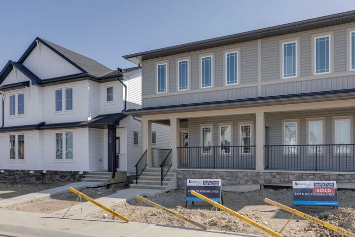 Property Photo: 53 Southborough Lane AB T4C 3J5