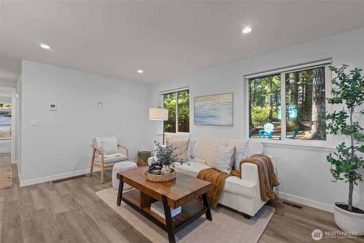 Property Photo:  50 NE Cedar Lane  WA 98588 