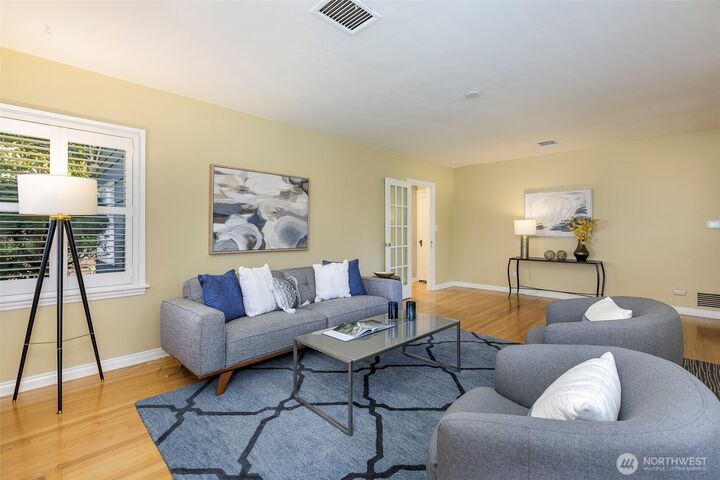 Property Photo: 12044 2nd Avenue NW WA 98177