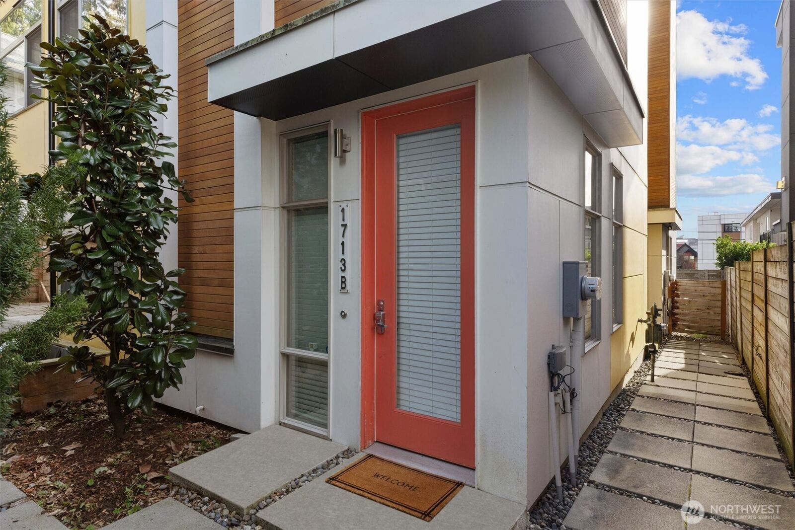 Property Photo:  1713 NW 60th Street B  WA 98107 