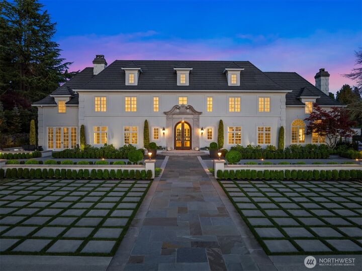 Property Photo:  1750  92nd Avenue NE  WA 98004 