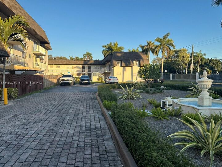 Property Photo: 8475 SW 94th St 228E FL 33156