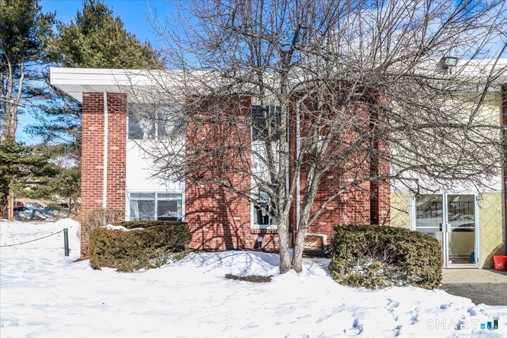 Property Photo:  38 Candlewood Lake Road South Apt 3  CT 06776 