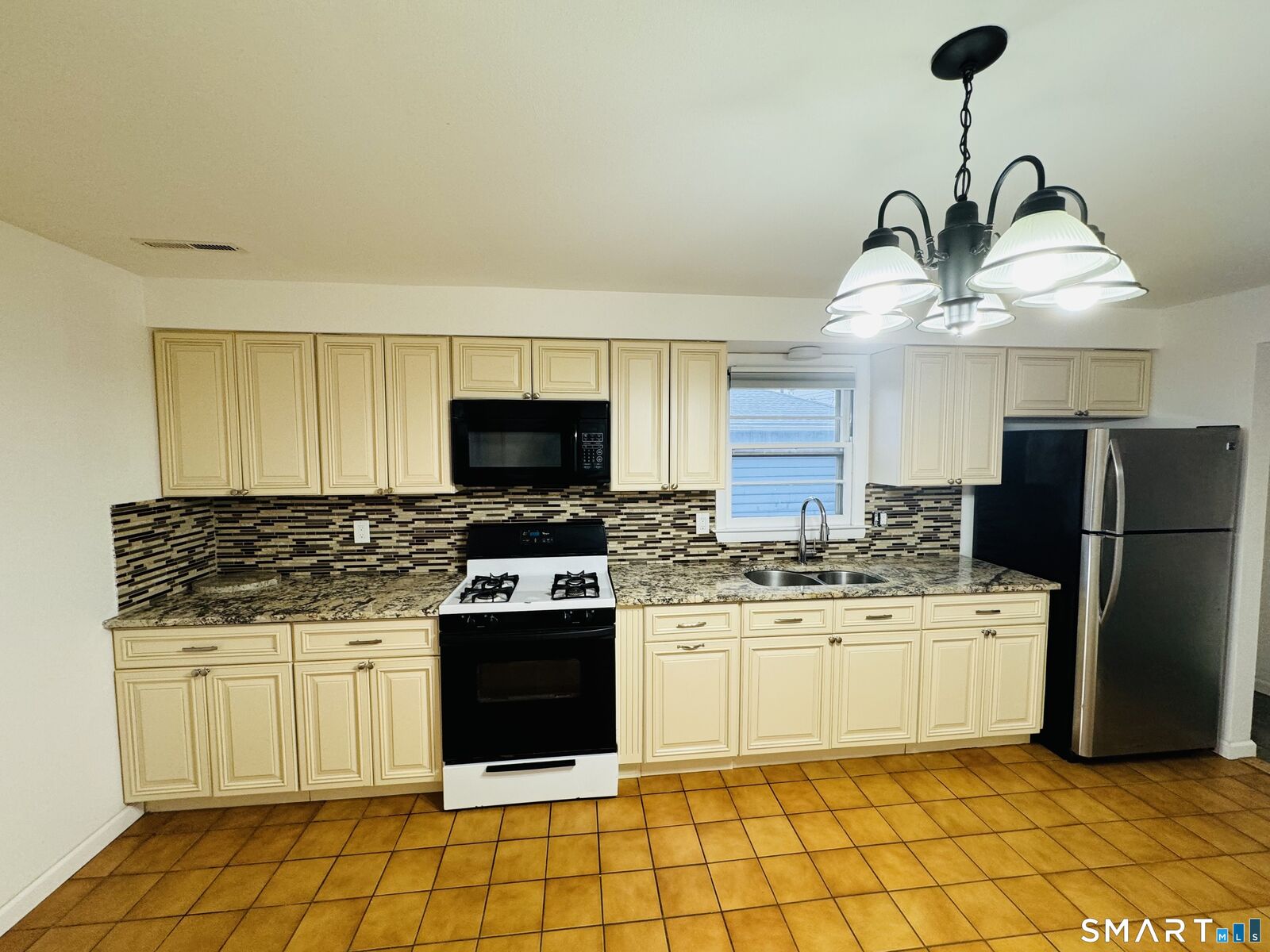 Property Photo:  50 Wood Street  CT 06516 