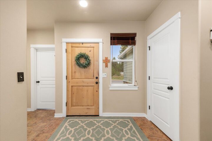 Property Photo:  7002 E Columbia Dr  WA 99217 