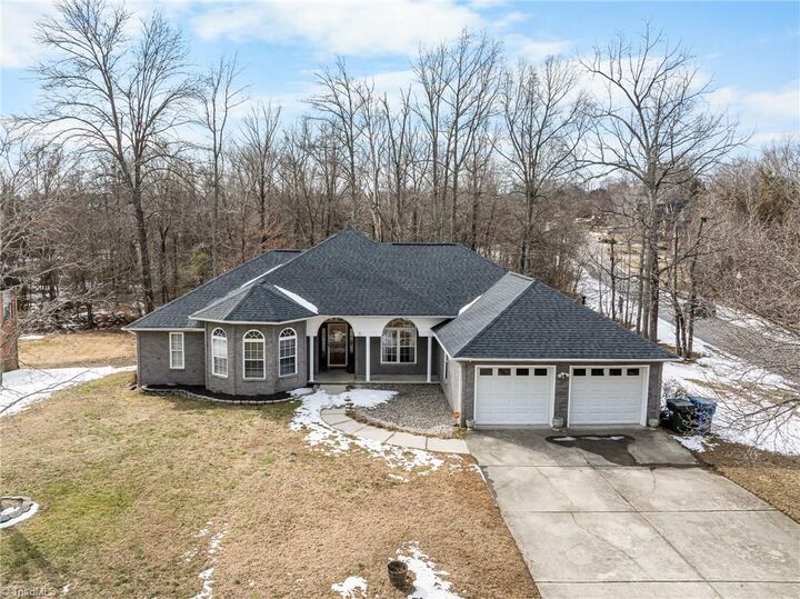 Property Photo: 1202 Dogwood Lane NC 27263