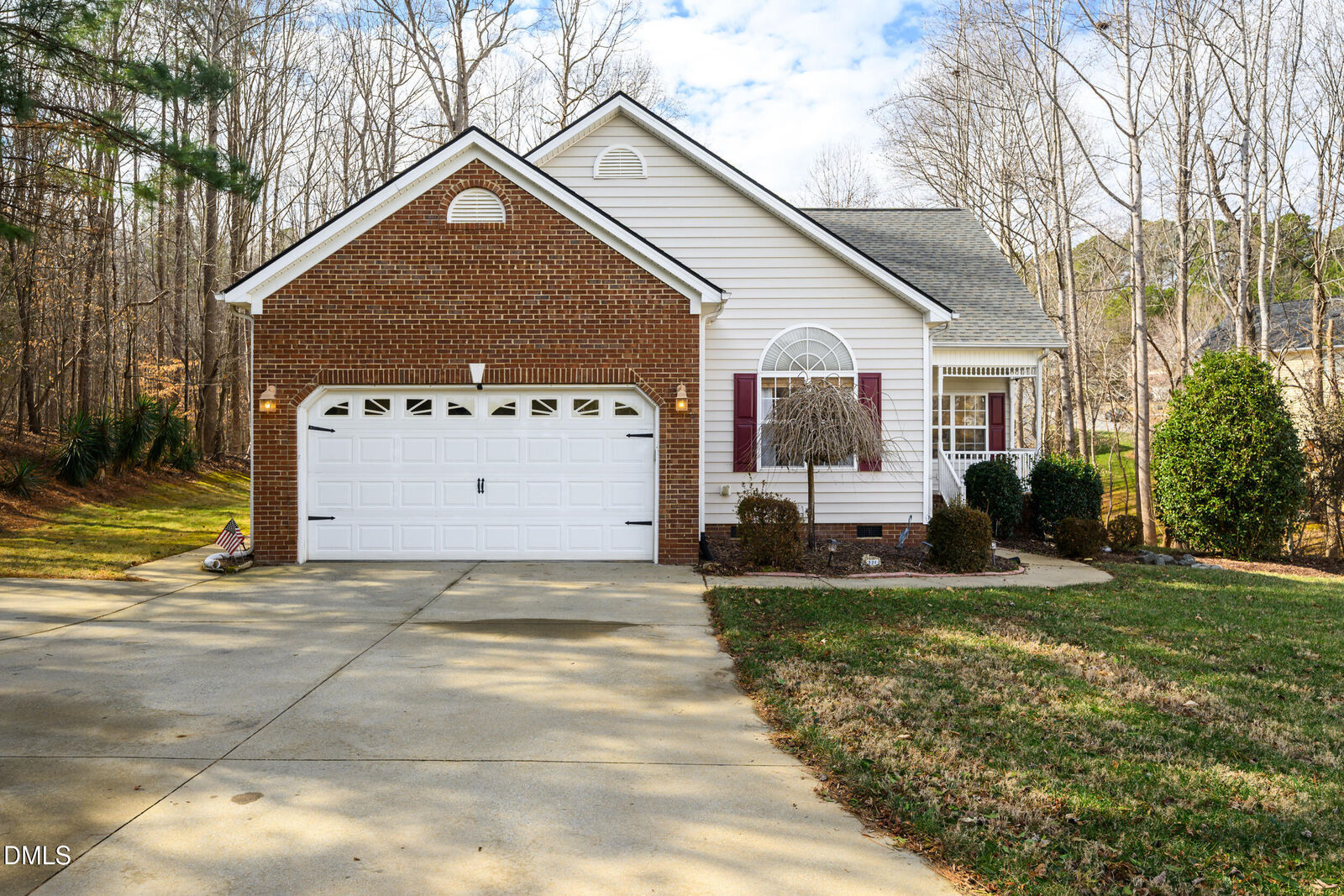 Property Photo:  124 Braid Court  NC 27603 