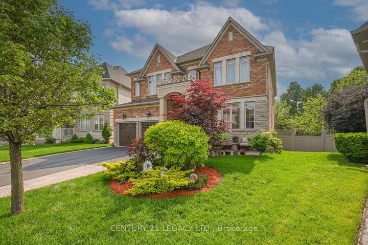 Property Photo:  34 Cannington Crescent  ON L6X 2Y5 