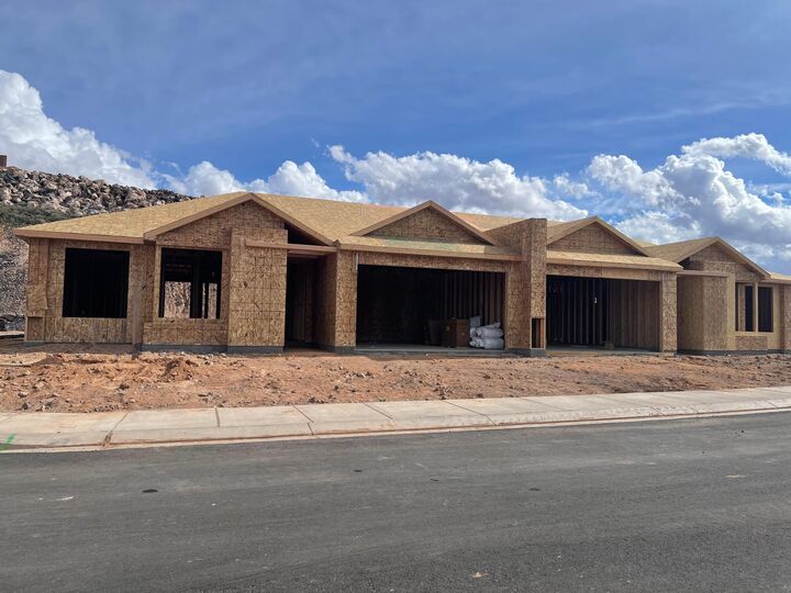 Property Photo: 1626 W 470 N UT 84737