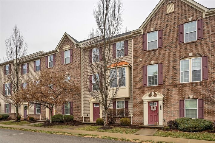 Property Photo:  620 Fairgate Dr  PA 15090 